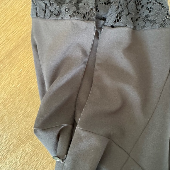 TAHARI Black short Sleeve jumpsuit w/ Lace Top wide-leg Zip Back Belt pockets XS - Picture 6 of 9